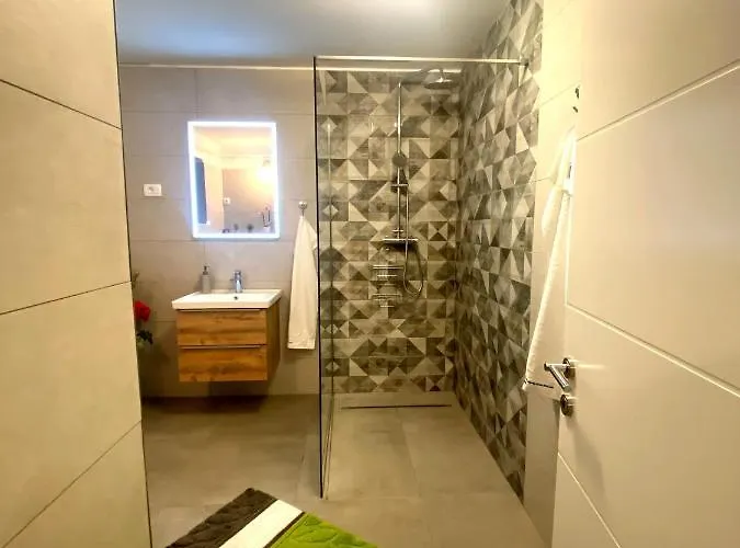 Felice Apartmán *