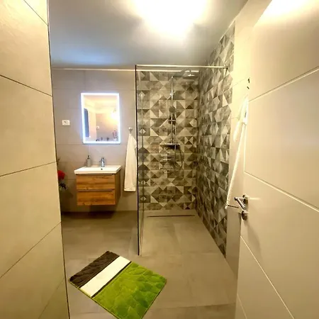 Felice Apartment *
